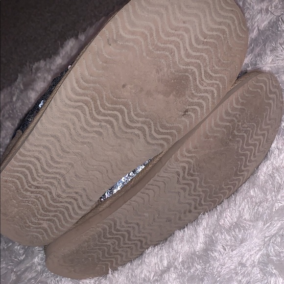 VS PINK Mukluk Booties - Picture 7 of 9